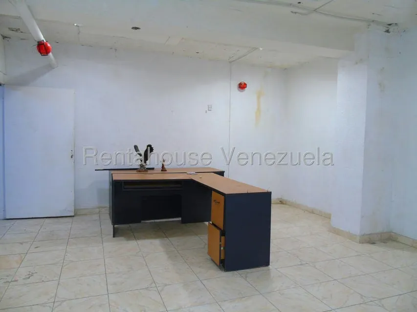 Local Comercial en Venta en Los Palos Grandes, Distrito Metropolitano - 35
