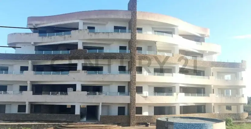 Terreno con edificacion en avenida francisco esteban gómez. isla de margarita