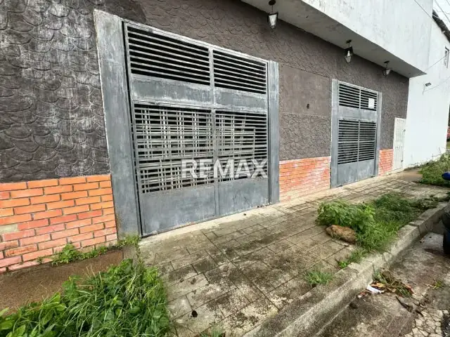 ALQUILER DE LOCAL COMERCIAL #2 EN EL POLIGONO DEL TIRO