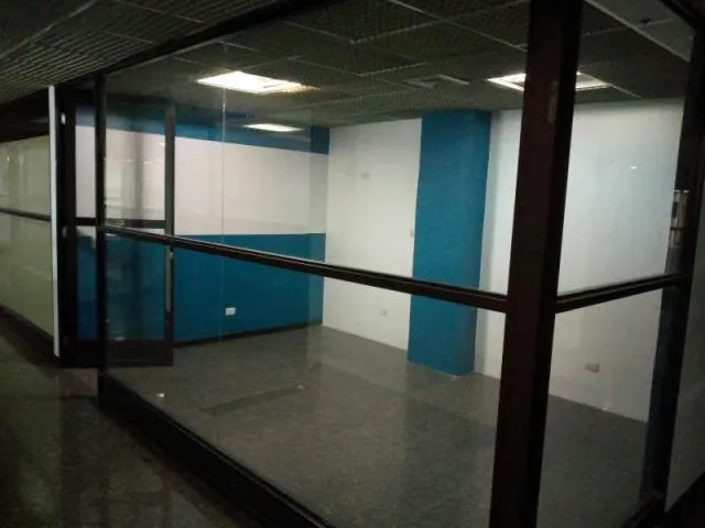Alquiler de Local Comercial en el C.C. MACARACUAY PLAZA (C2 11F) - 2