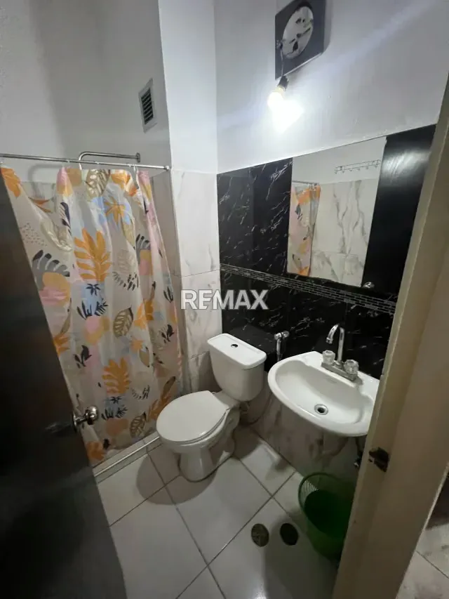 Comodo Apartamento en Paraparal - 11