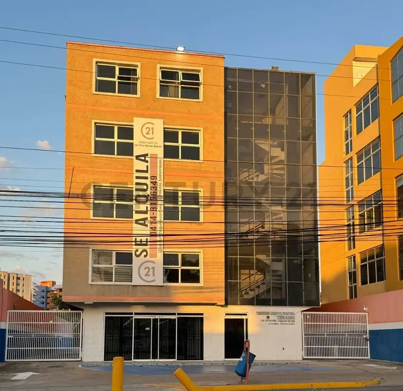 Local en alquiler Centro empresarial Teramo, Avenida Principal de Lechería