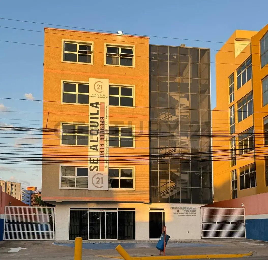 Local en alquiler Centro empresarial Teramo, Avenida Principal de Lechería