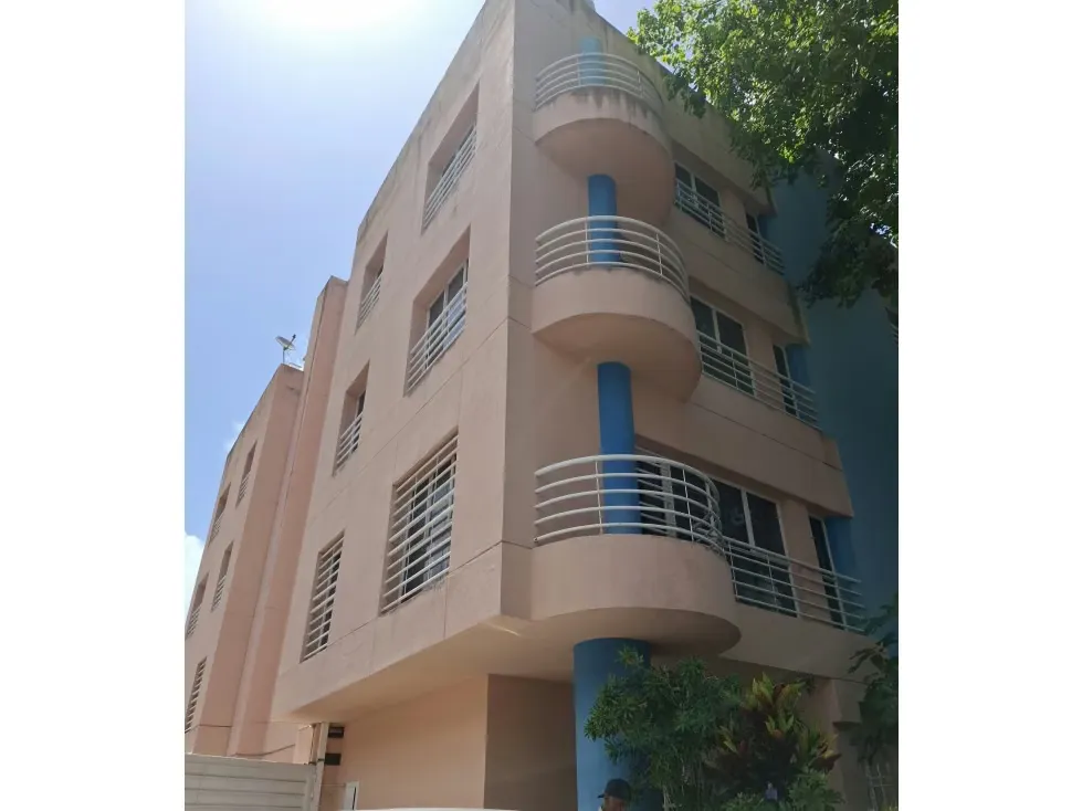 En Venta Edificio, Altamira, 950 mts - 2