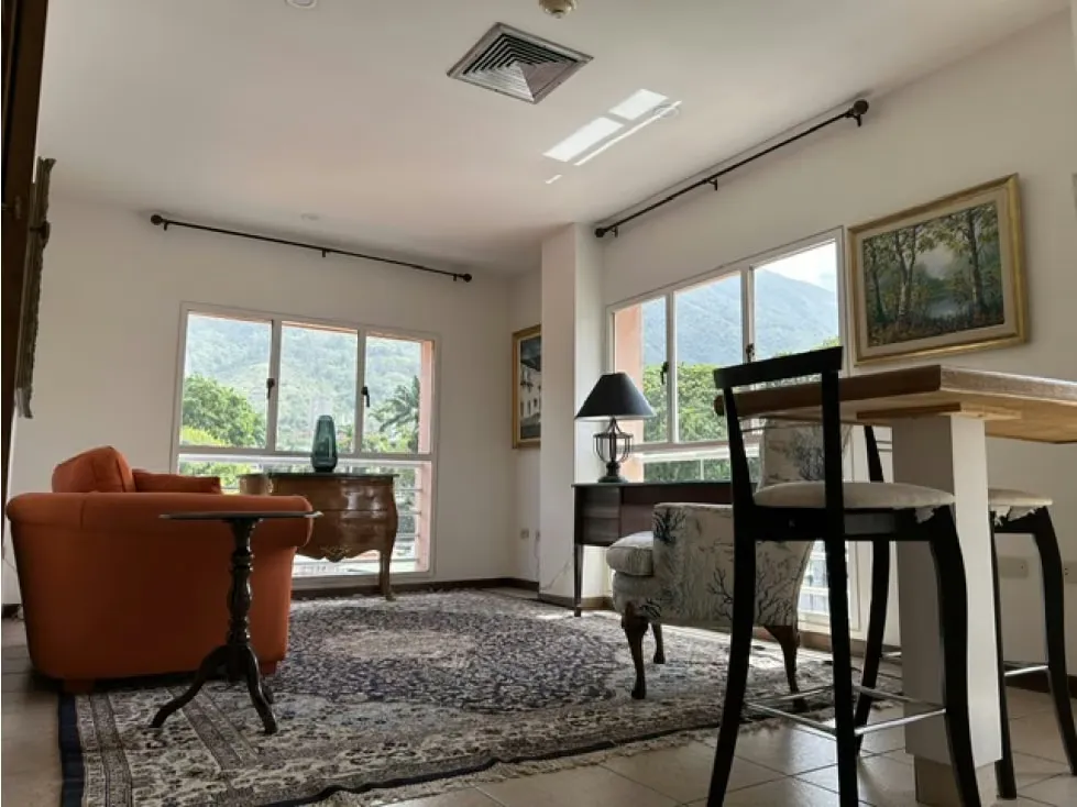 En Venta Edificio, Altamira, 950 mts - 18