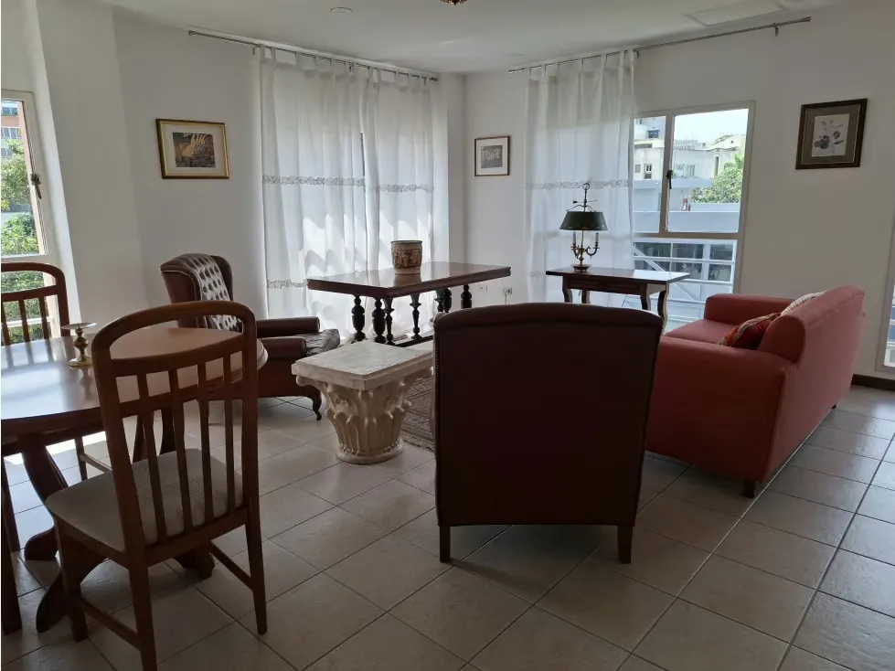 En Venta Edificio, Altamira, 950 mts - 7