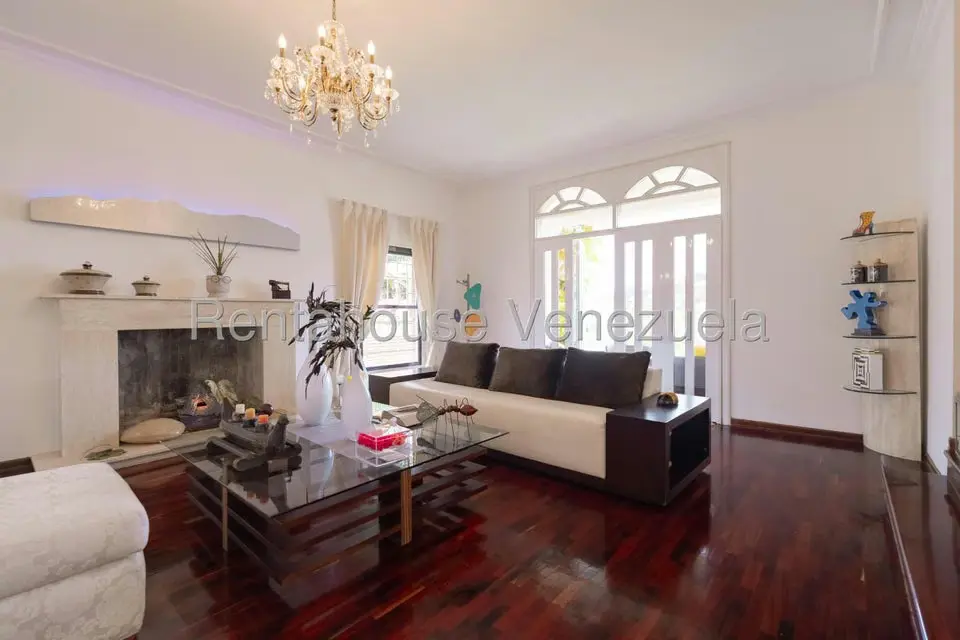 Casa (Multipes Niveles) en Venta en Los Naranjos del Cafetal, Distrito Metropolitano - 13