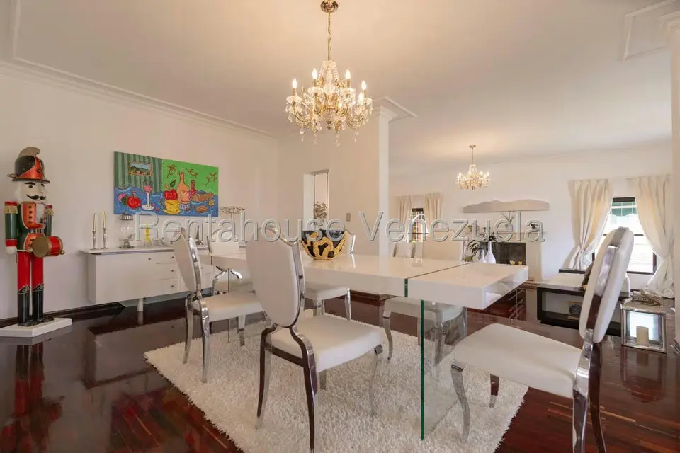 Casa (Multipes Niveles) en Venta en Los Naranjos del Cafetal, Distrito Metropolitano - 18