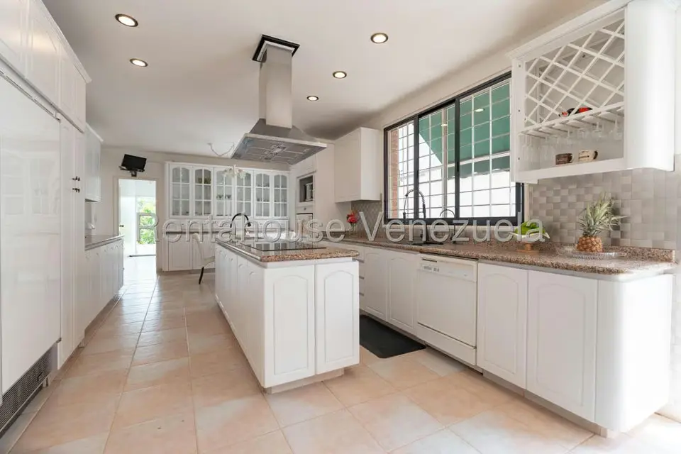 Casa (Multipes Niveles) en Venta en Los Naranjos del Cafetal, Distrito Metropolitano - 19