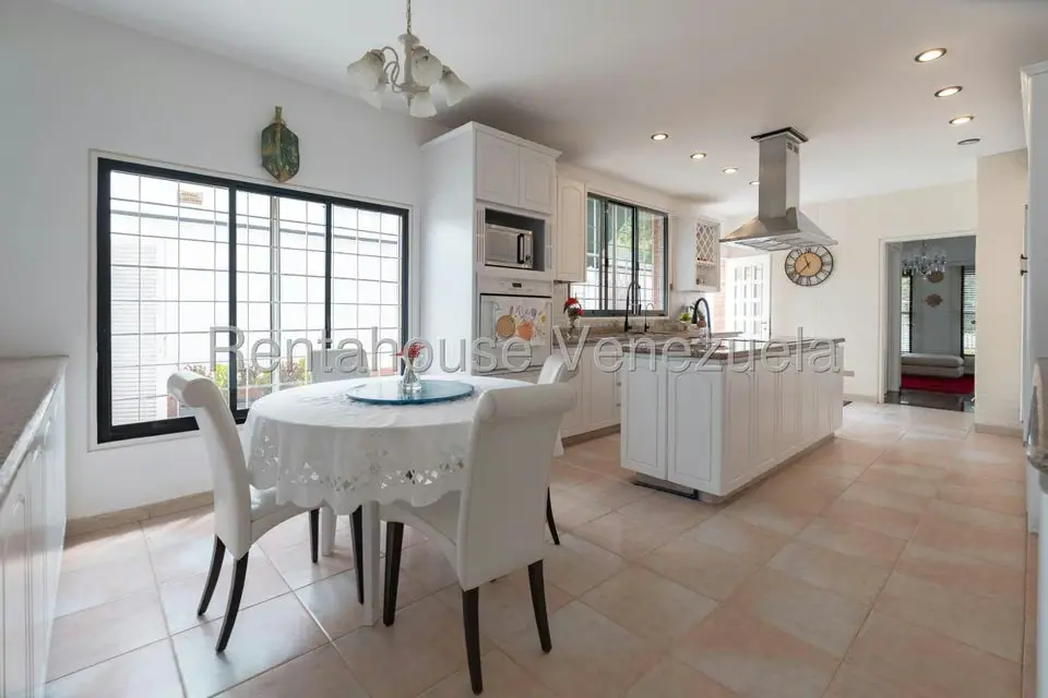 Casa (Multipes Niveles) en Venta en Los Naranjos del Cafetal, Distrito Metropolitano - 22