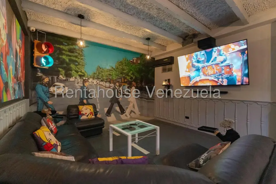 Casa (Multipes Niveles) en Venta en Los Naranjos del Cafetal, Distrito Metropolitano - 27