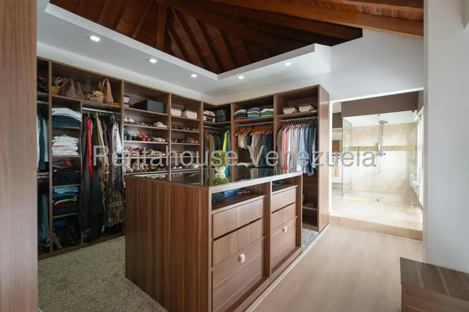 Casa (Multipes Niveles) en Venta en Los Naranjos del Cafetal, Distrito Metropolitano - 38