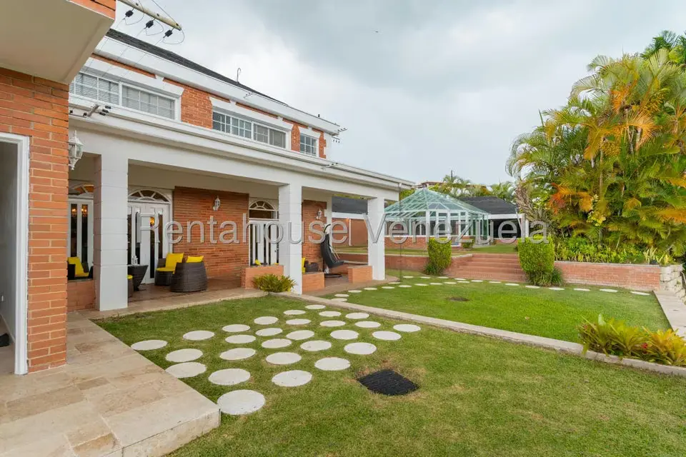 Casa (Multipes Niveles) en Venta en Los Naranjos del Cafetal, Distrito Metropolitano - 4