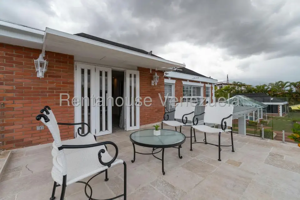 Casa (Multipes Niveles) en Venta en Los Naranjos del Cafetal, Distrito Metropolitano - 46