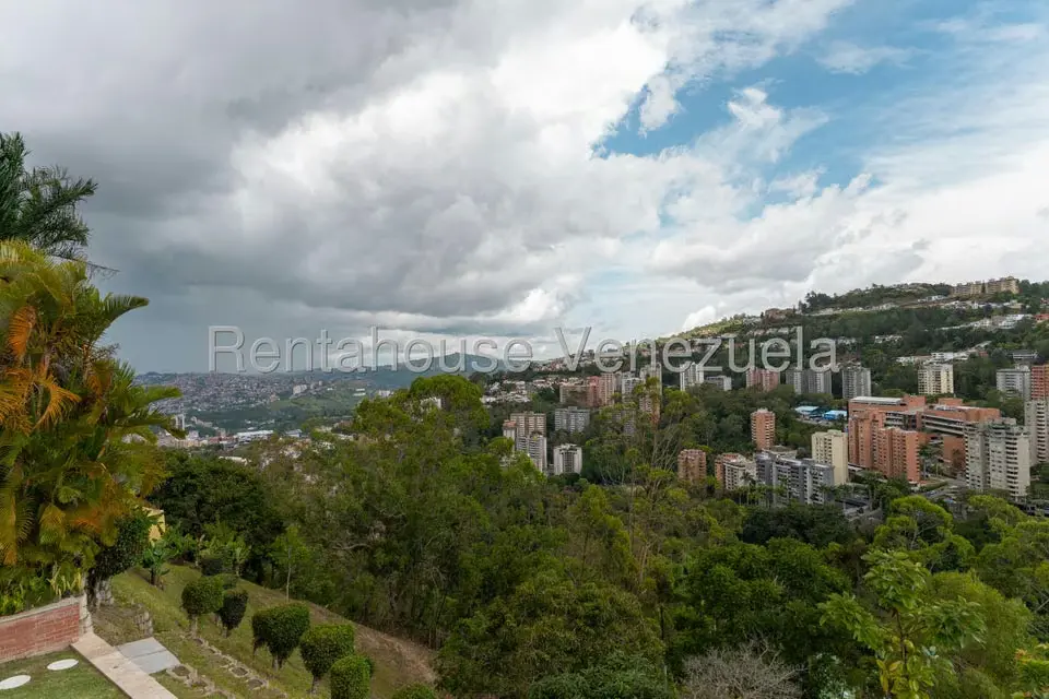 Casa (Multipes Niveles) en Venta en Los Naranjos del Cafetal, Distrito Metropolitano - 48