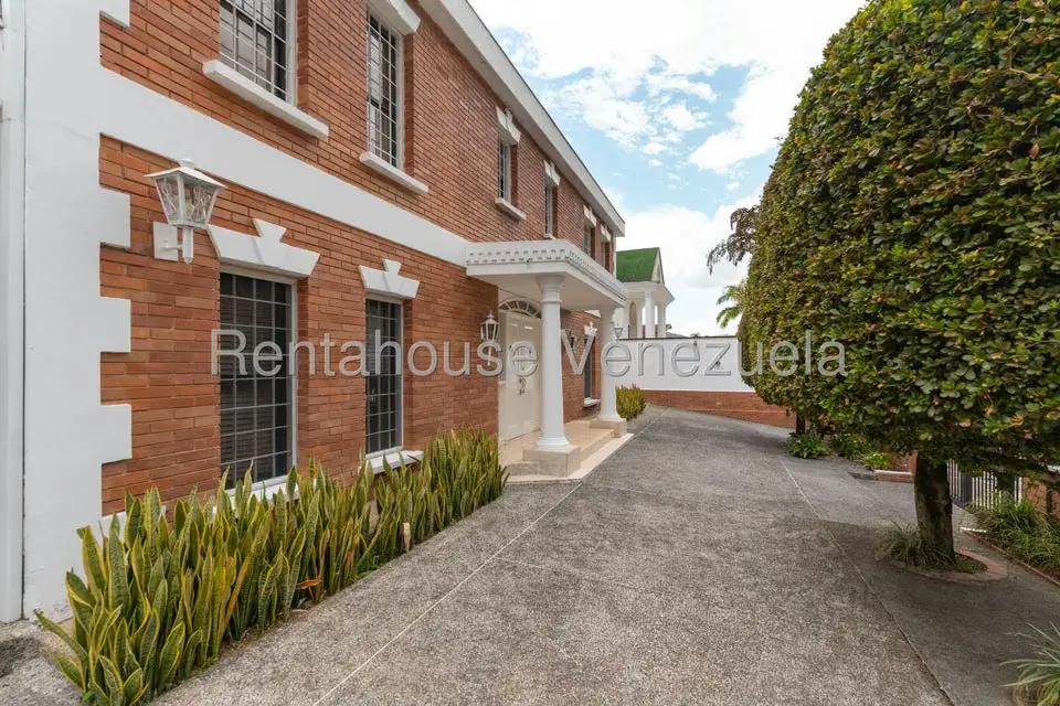 Casa (Multipes Niveles) en Venta en Los Naranjos del Cafetal, Distrito Metropolitano - 61