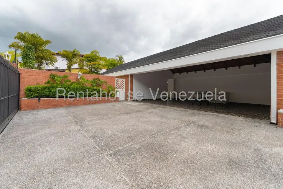 Casa (Multipes Niveles) en Venta en Los Naranjos del Cafetal, Distrito Metropolitano - 62