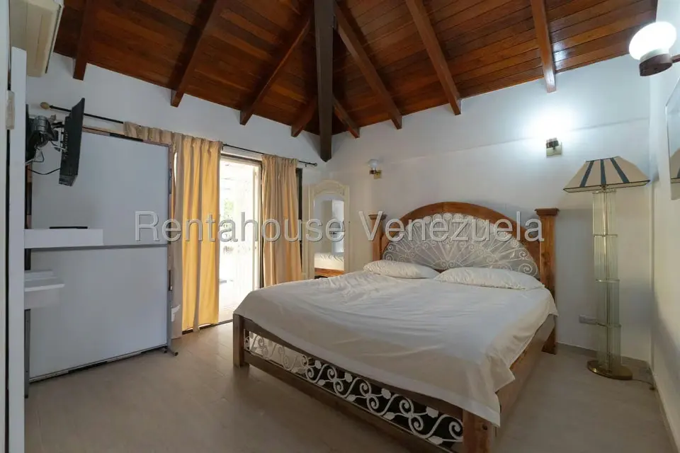 Casa (Multipes Niveles) en Venta en Los Naranjos del Cafetal, Distrito Metropolitano - 64