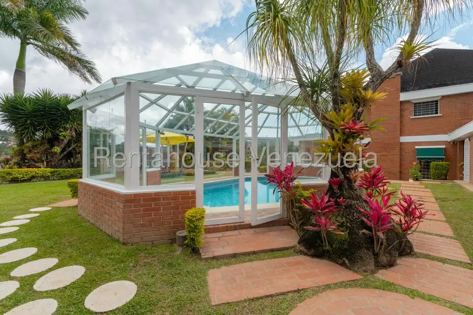 Casa (Multipes Niveles) en Venta en Los Naranjos del Cafetal, Distrito Metropolitano - 70