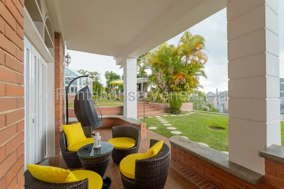 Casa (Multipes Niveles) en Venta en Los Naranjos del Cafetal, Distrito Metropolitano - 80