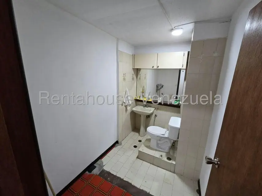 Oficina en Alquiler en Chacao, Distrito Metropolitano - 11