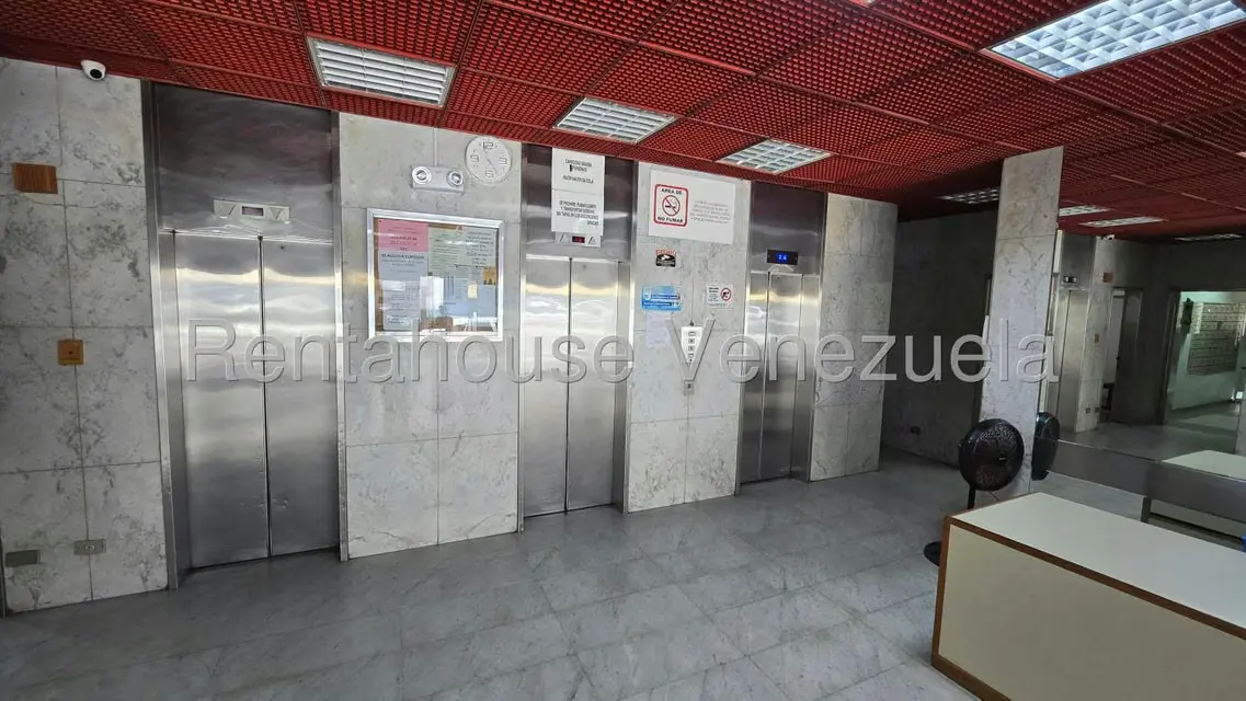 Oficina en Alquiler en Chacao, Distrito Metropolitano - 2