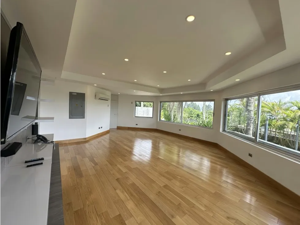 En venta casa de 2120m2 4h+2s/4.5b+s/10p La Lagunita - 21