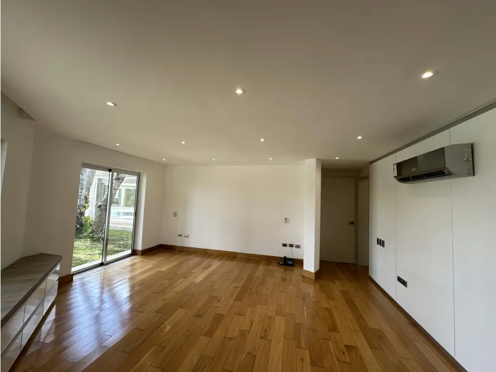 En venta casa de 2120m2 4h+2s/4.5b+s/10p La Lagunita - 38