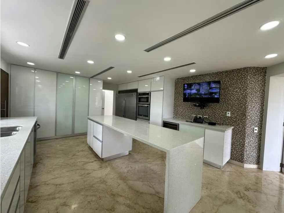 En venta casa de 2120m2 4h+2s/4.5b+s/10p La Lagunita - 7