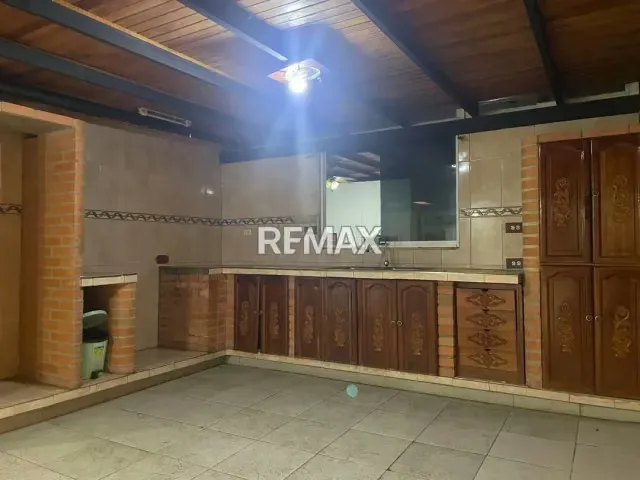 Casa El Remanso con amplio Anexo en Venta - 4