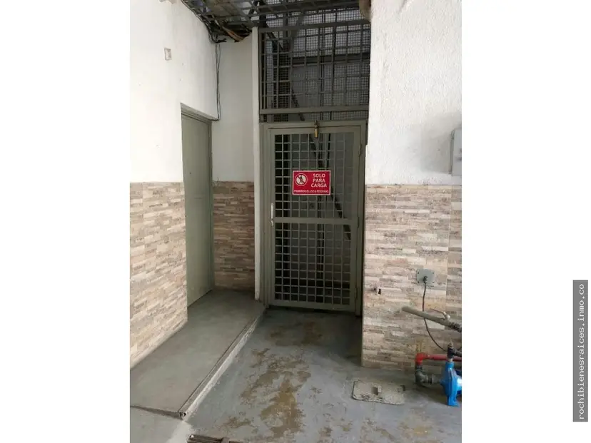 Se Alquila depósito o local en Chapellin
