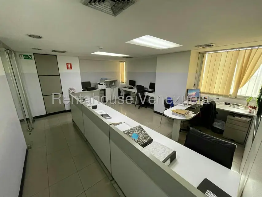 Oficina en Alquiler en Parroquia Catedral, Distrito Metropolitano - 12
