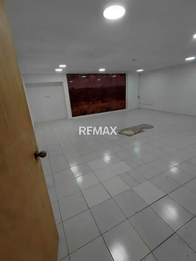 POTENCIAL GALPON INDUSTRIAL DE 365 M2 EN CENTRO EMPRESARIAL PRIVADO - 11