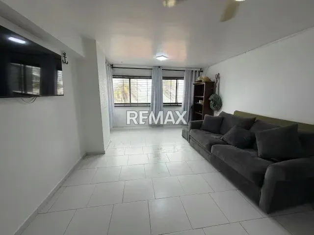 En venta apartamento con vista al mar remodelado en casco central de Tucacas en el Conjunto Residencial Alcatraz - 3