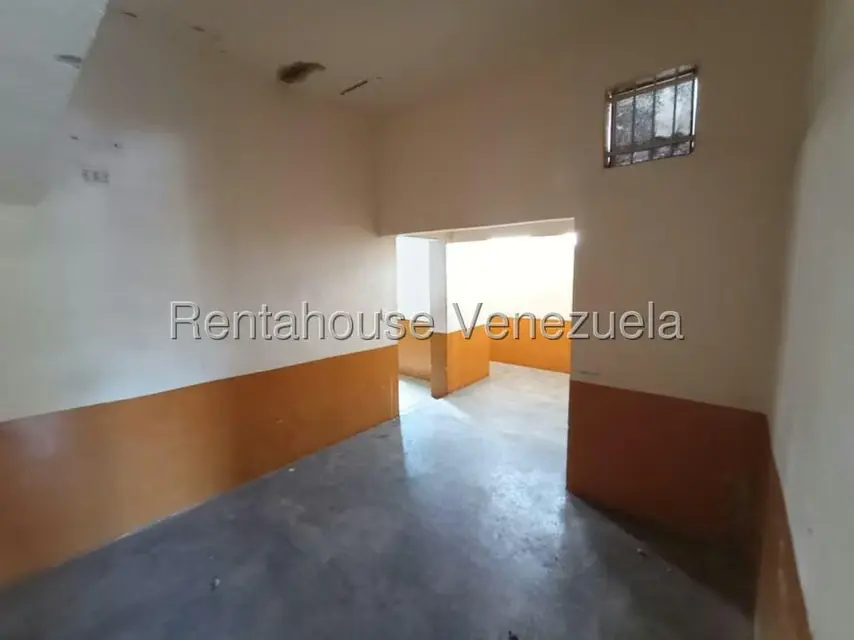 Casa (1 Nivel) en Venta en La Florida, Distrito Metropolitano - 15
