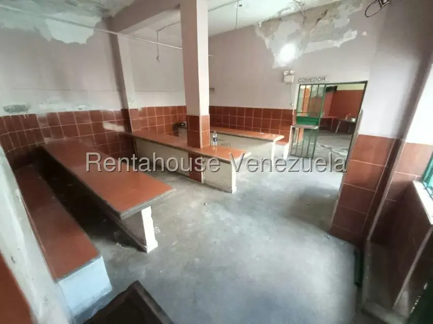 Casa (1 Nivel) en Venta en La Florida, Distrito Metropolitano - 26