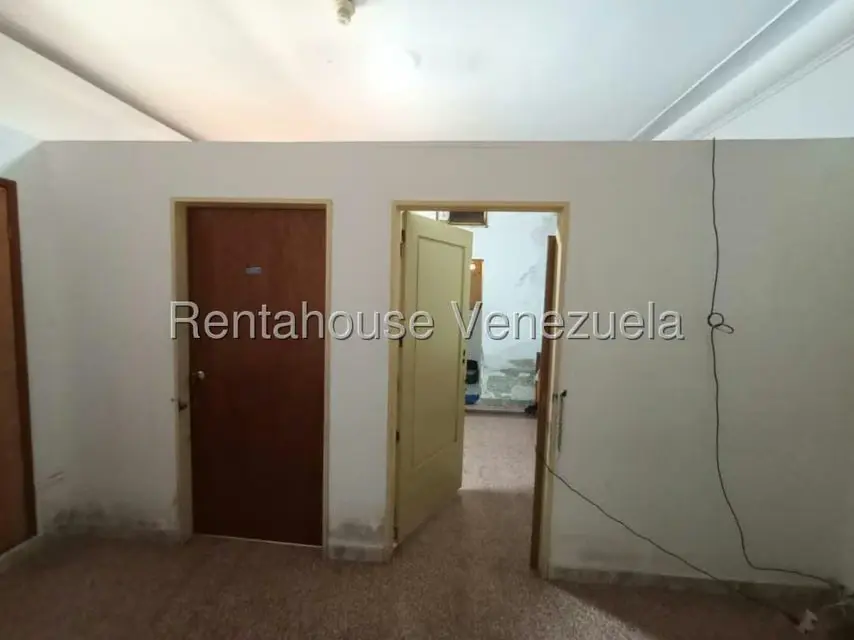 Casa (1 Nivel) en Venta en La Florida, Distrito Metropolitano - 27