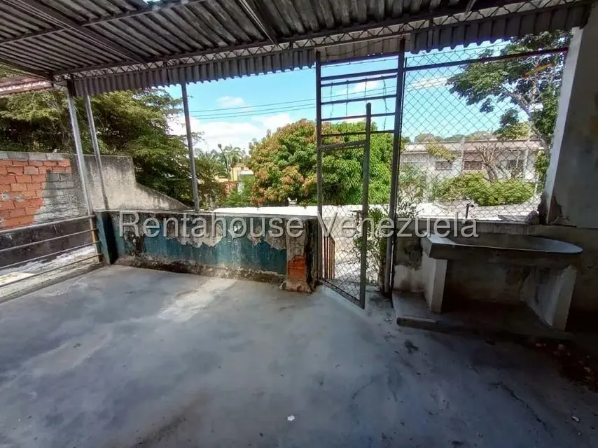 Casa (1 Nivel) en Venta en La Florida, Distrito Metropolitano - 32