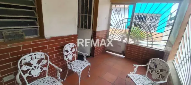 CASA EN LA COROMOTO
