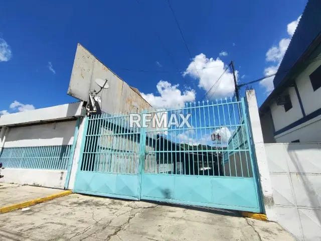 Venta de Galpon industrial Alvarenga - 2