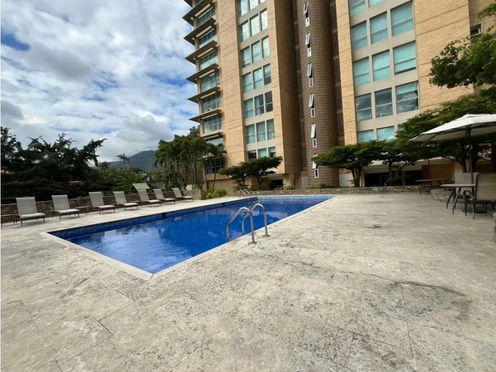Alquilo apartamento amoblado 105m2 Campo Alegre 6175