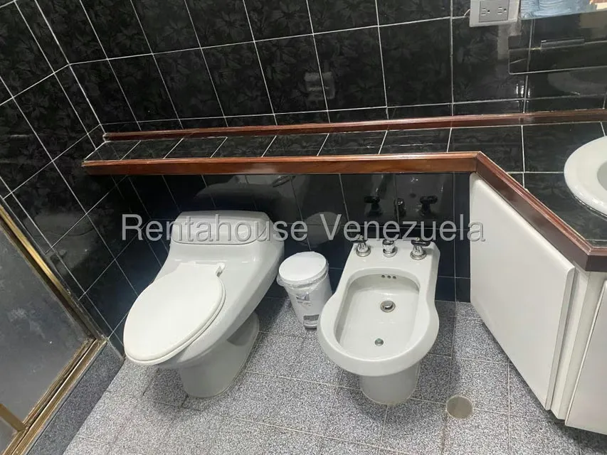 Apartamento (1 Nivel) en Alquiler en Trigal Norte, Carabobo - 28