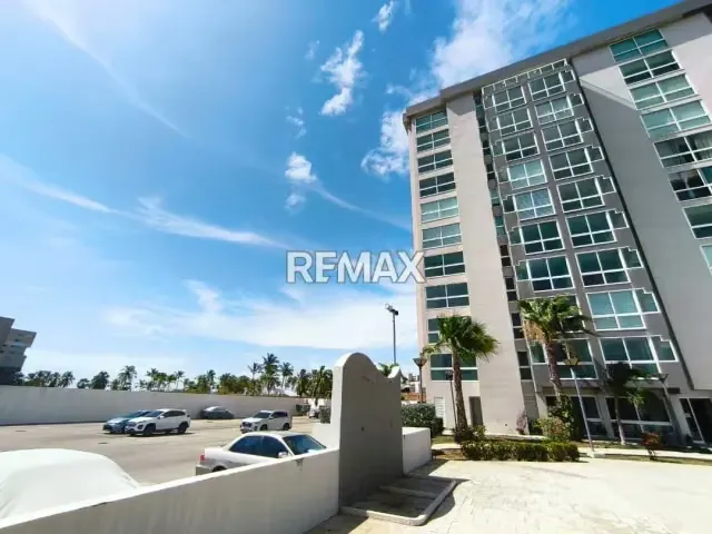 APARTAMENTO CON ESTILO MODERNO, EN PORLAMAR, EN RESIDENCIAS CORALINA - 2