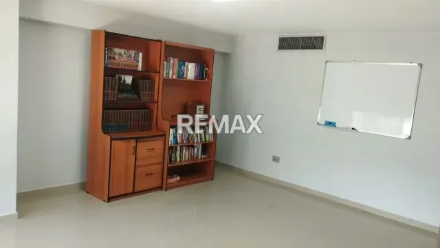 VENTA LOCAL COMERCIAL EN DR.PORTILLO - 7