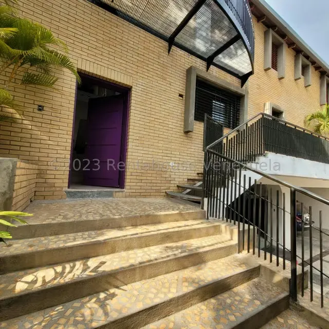 Casa (Multipes Niveles) en Venta en Cumbres de Curumo, Distrito Metropolitano - 2
