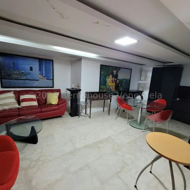 Casa (Multipes Niveles) en Venta en Cumbres de Curumo, Distrito Metropolitano - 31