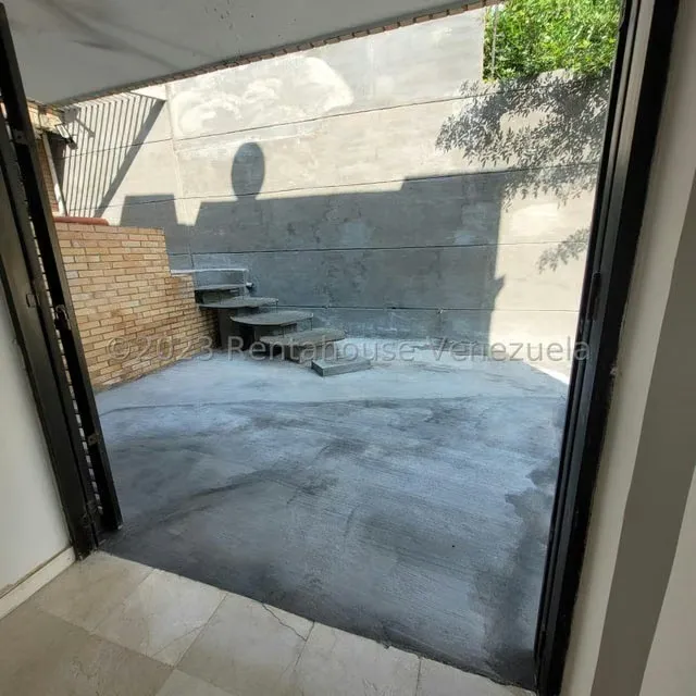 Casa (Multipes Niveles) en Venta en Cumbres de Curumo, Distrito Metropolitano - 34