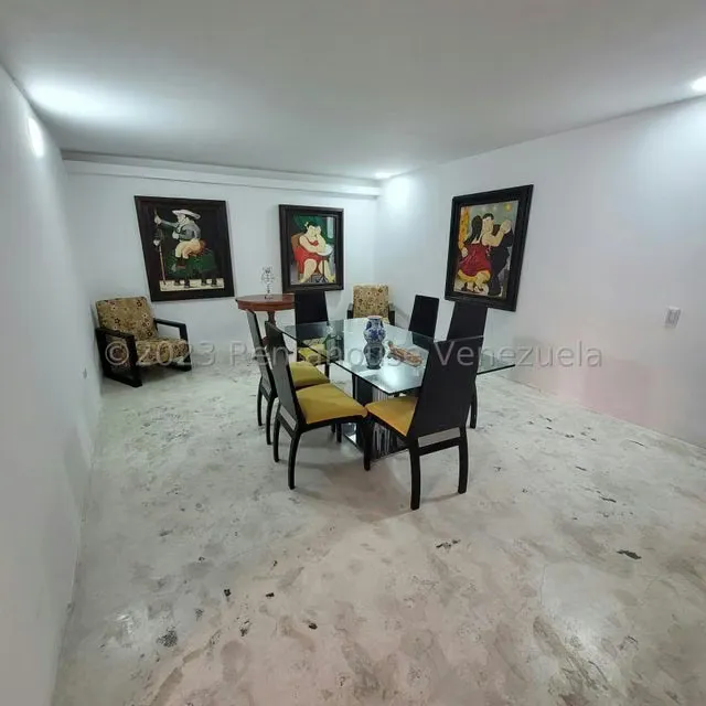 Casa (Multipes Niveles) en Venta en Cumbres de Curumo, Distrito Metropolitano - 8