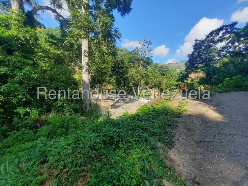 Terreno (Residencial) en Venta en Los Robles, Distrito Metropolitano - 5