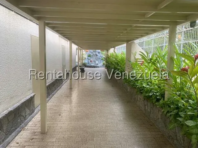 Apartamento (1 Nivel) en Venta en La Urbina, Distrito Metropolitano - 3
